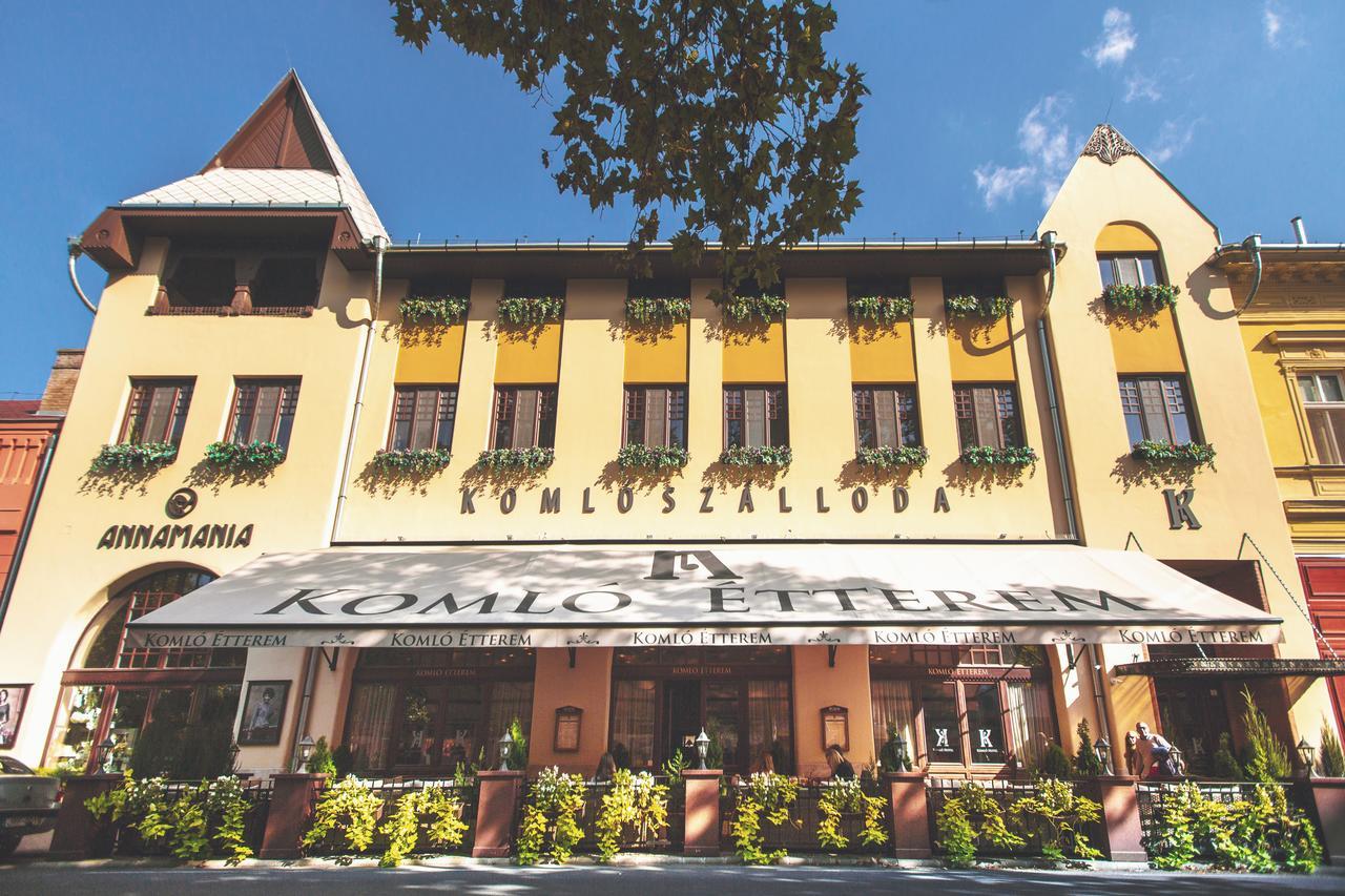 Komlo Hotel Gyula Eksteriør bilde